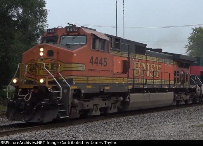 BNSF 4445